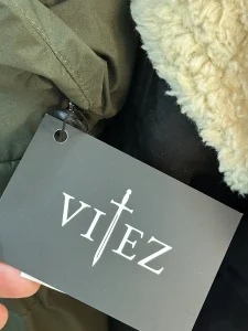 Vitez etiketa