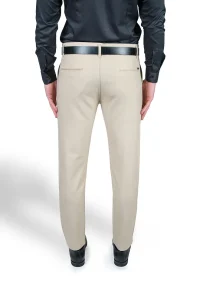 Muske krem pantalone zadnji izgled