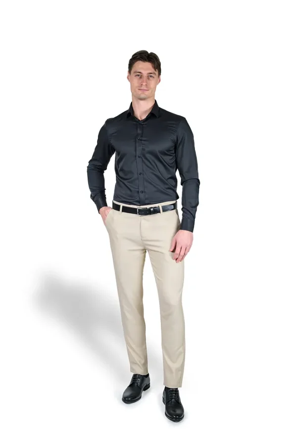 Muske krem pantalone sa kosuljom