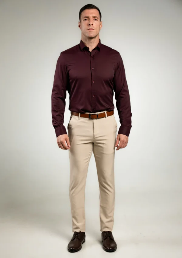 Bordo muška satenska košulja prikaz celog modela