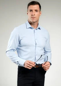 Svetloplava muška satenska košulja prednji izgled