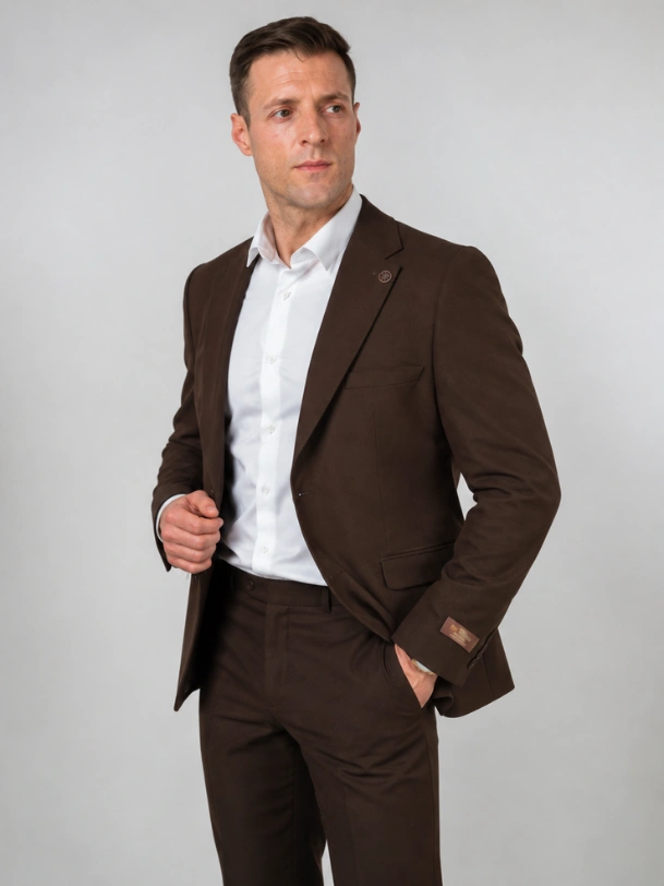 Braon Muško dvodelno slim fit odelo Tobacco - Napoli fit poziranje